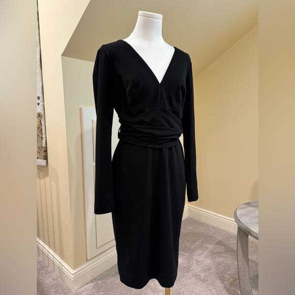 DRESS THE POPULATION Sml Classical Black L/S Dress. Sharp, tailored look. - Picture 5 of 5